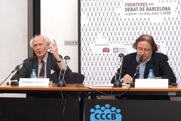 Zygmunt Bauman y Josep Ramoneda en el ciclo Fronteres, CCCB, 2004